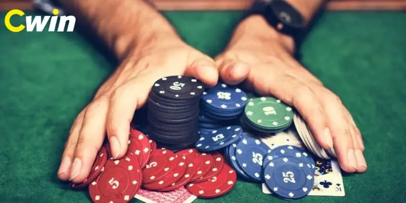 Cách để xác định được sức mạnh thứ tự bài trong Poker